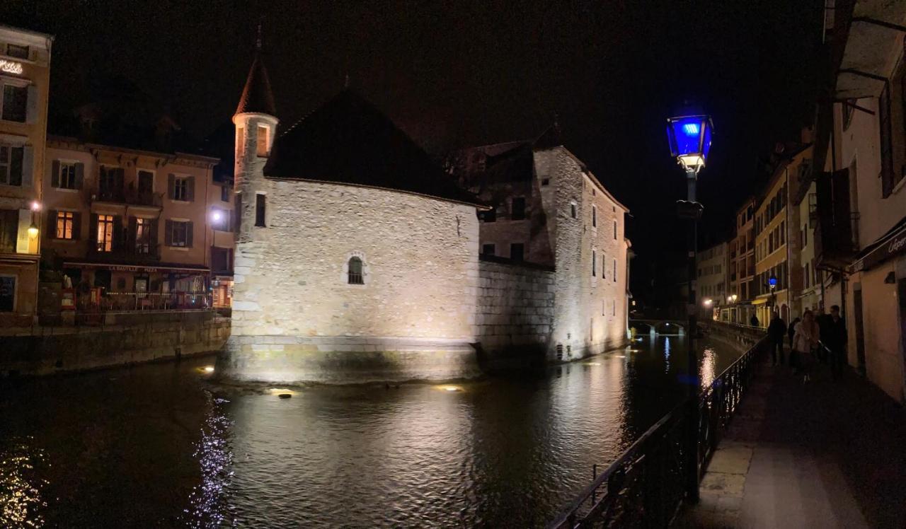 Gite Urbain Au 2Bis - Annecy Exterior foto